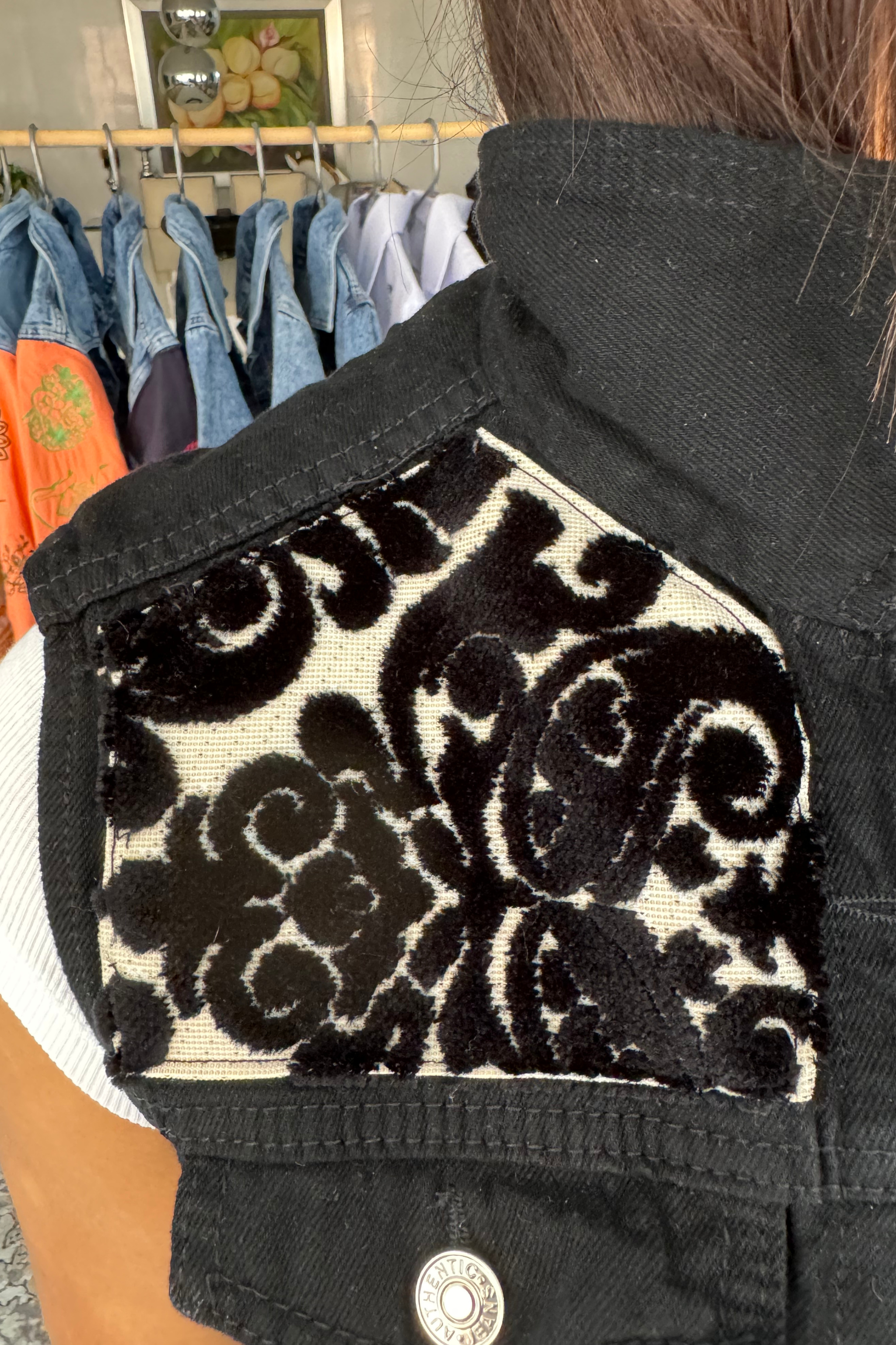 CHALECO CLASICO BARROCO