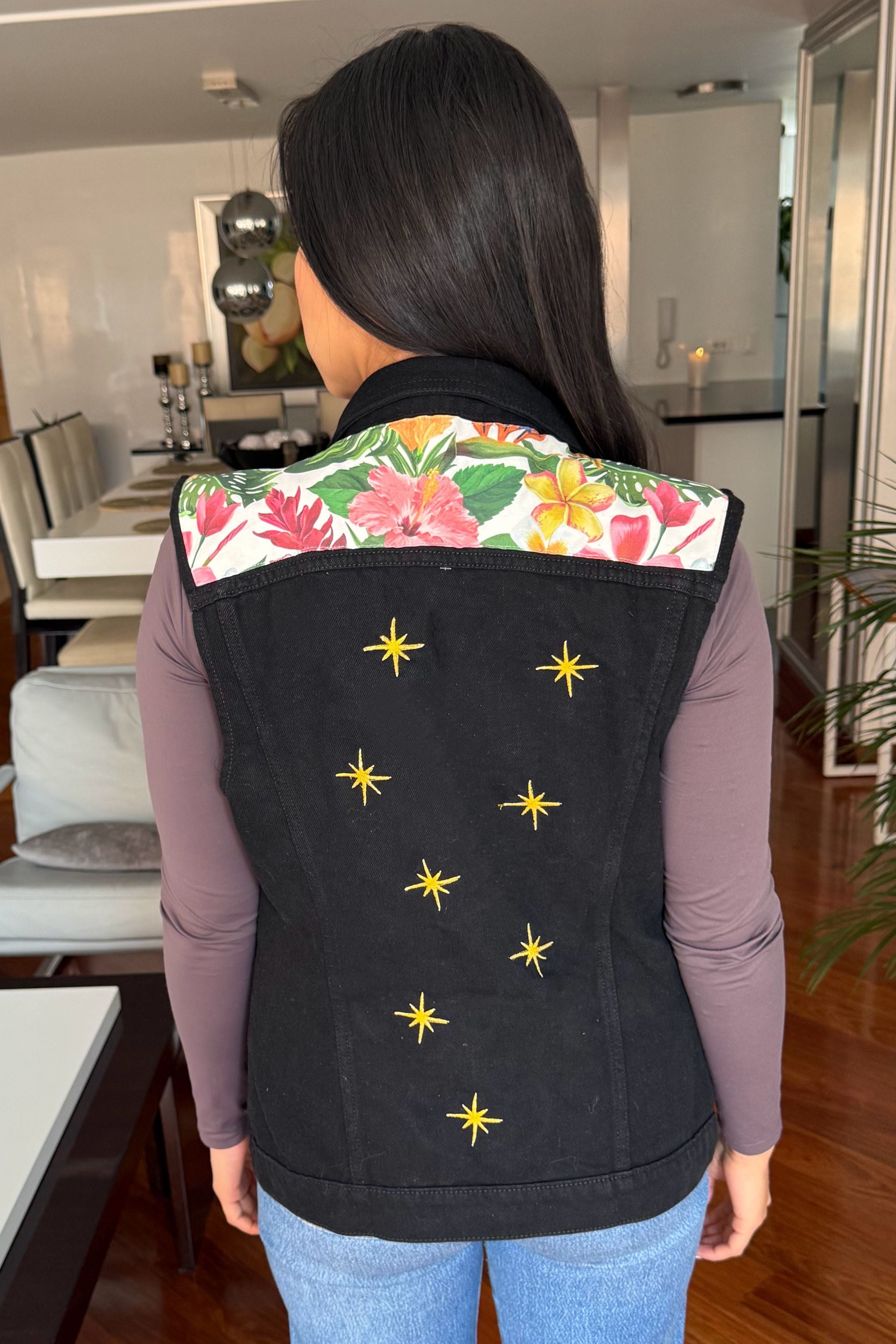 CHALECO FLORES ESTRELLAS