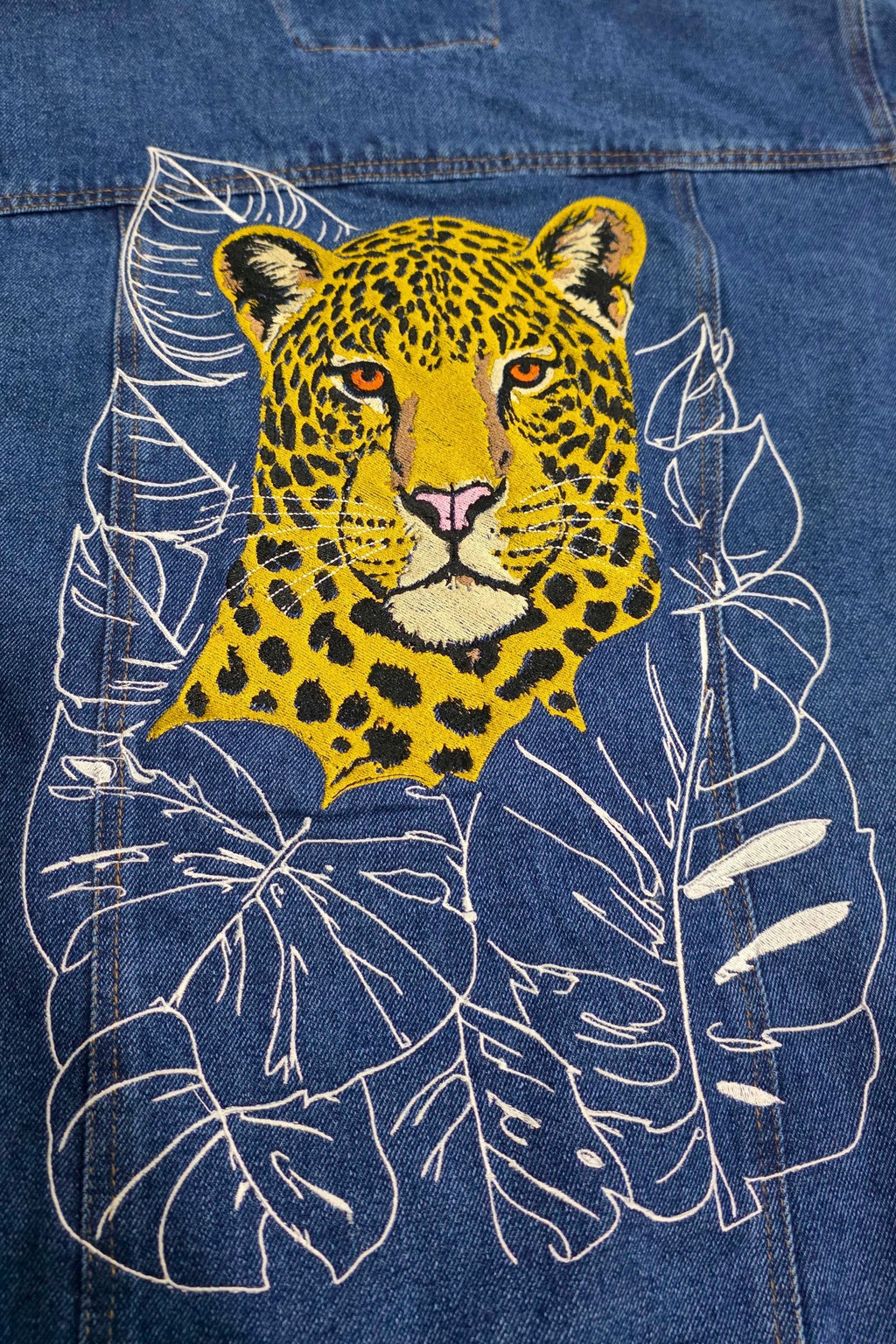 CHAQUETA JAGUAR MUEVETE