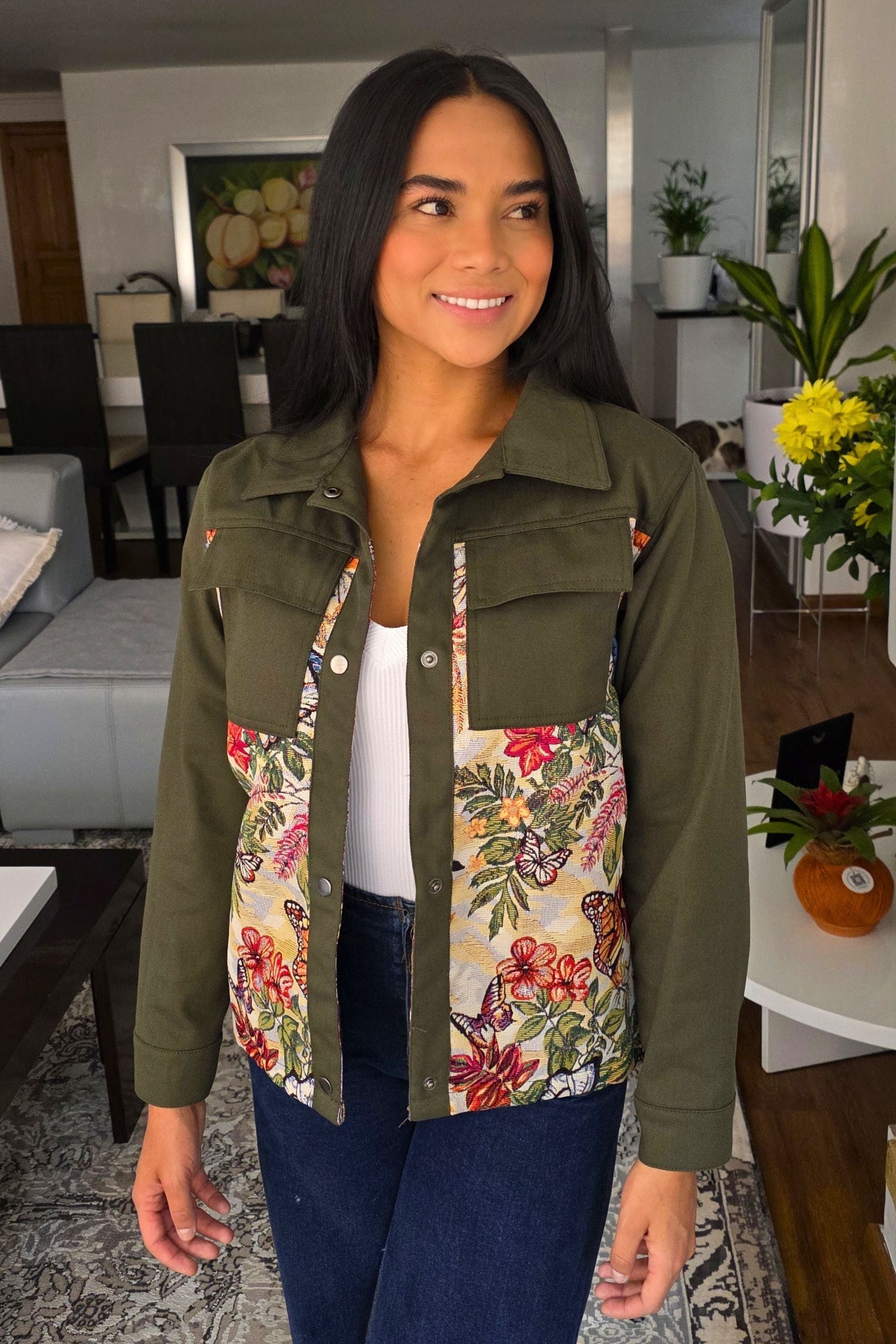 CHAQUETA MARIPOSAS Y FLORES OVERSIZE