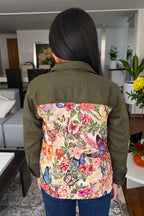 CHAQUETA MARIPOSAS Y FLORES OVERSIZE